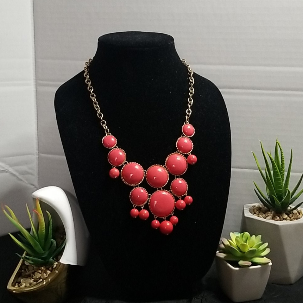 Statement bubble necklace